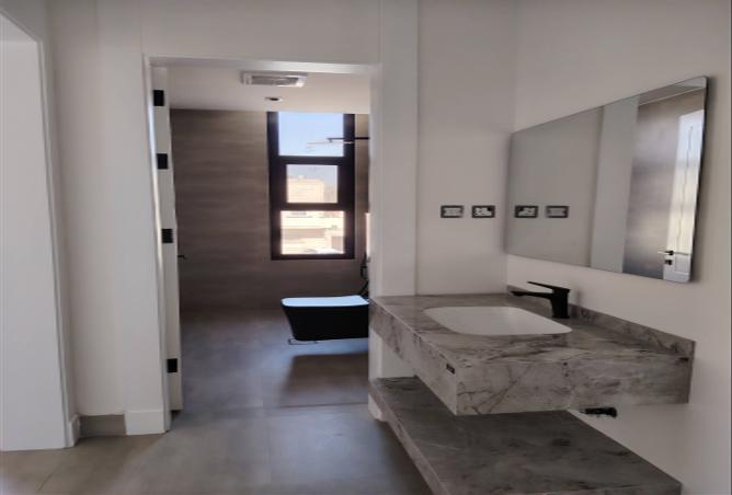 256481 - Property Image 2