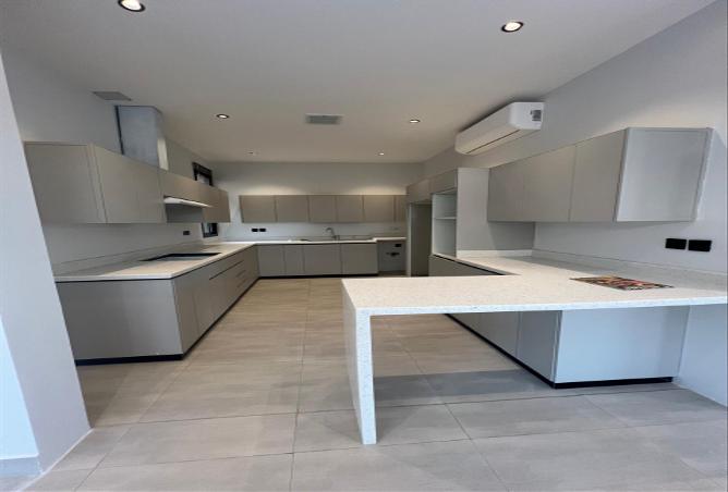 257016 - Property Image 2