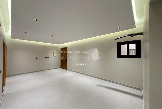 252281 - Property Image 3
