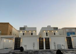 Villa - 4 bedrooms - 6 bathrooms for للبيع in Al Amwaj - Al Khubar - Eastern