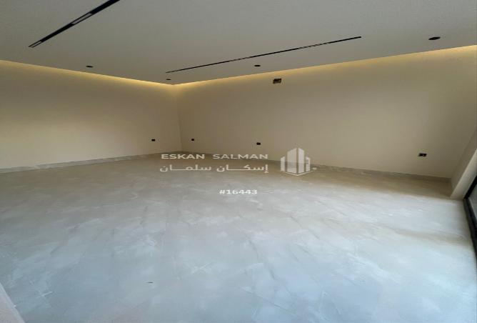 256505 - Property Image 2