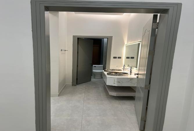 258478 - Property Image 2