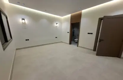 Full Floor - 4 Bedrooms - 3 Bathrooms for sale in Al Janadriyah - Riyadh - Ar Riyadh