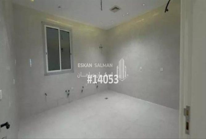 252584 - Property Image 3