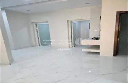 Apartment - 6 Bedrooms - 4 Bathrooms for sale in العزيزية - Al Jubail - Eastern
