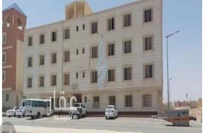 عمارة بالكامل - 8 غرف نوم - 3 حمامات للبيع في ظهرة لبن - الرياض - الرياض
