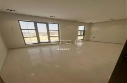 Apartment - 5 Bedrooms - 3 Bathrooms for sale in Al Janadriyah - Riyadh - Ar Riyadh