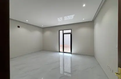 شقة - 4 غرف نوم - 3 حمامات للبيع في النسيم الشرقي - الرياض - الرياض