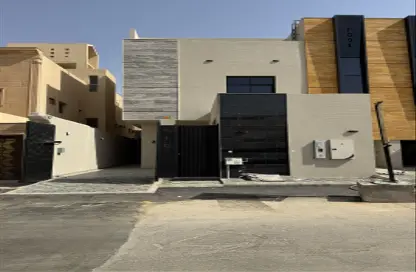Full Floor - 4 Bedrooms - 4 Bathrooms for sale in Qurtubah - Riyadh - Ar Riyadh