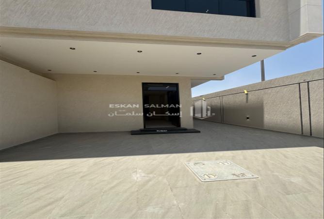 253820 - Property Image 2