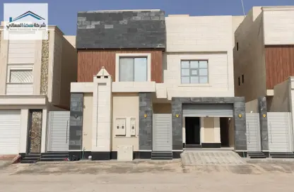 Full Floor - 6 Bedrooms - 6 Bathrooms for sale in البيان - Riyadh - Ar Riyadh