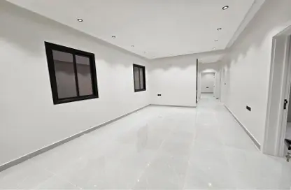 شقة - 4 غرف نوم - 3 حمامات للبيع في الرمال - الرياض - الرياض