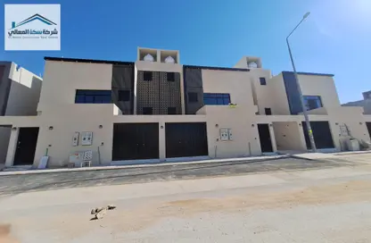 طابق كامل - 3 غرف نوم - 3 حمامات للبيع في حي الرمال - شرق الرياض - الرياض