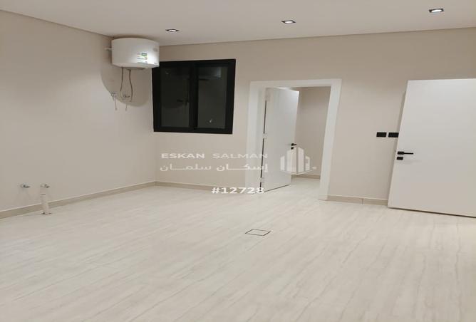 249923 - Property Image 2