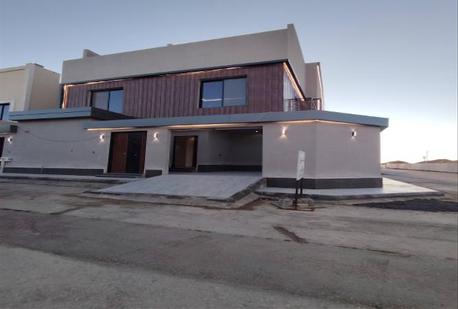 258468 - Property Image 2