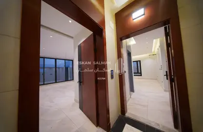 Apartment - 5 Bedrooms - 4 Bathrooms for sale in Al Marwah - Jeddah - Makkah Al Mukarramah