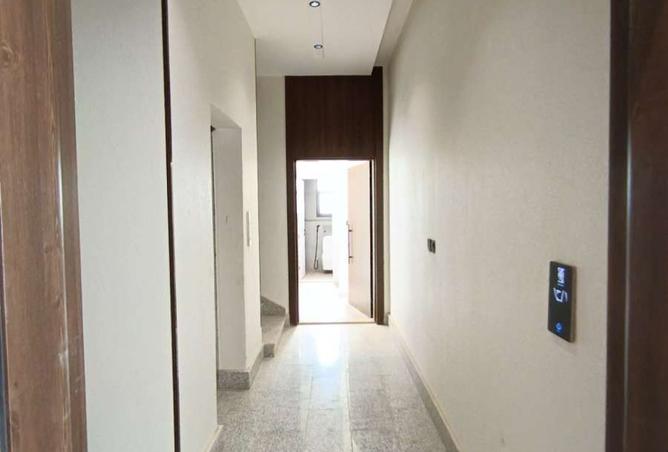 255430 - Property Image 3