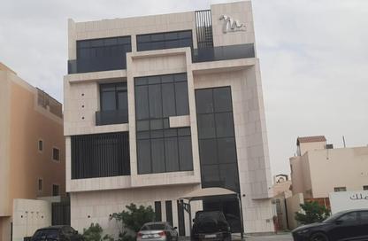 Full Floor - 5 Bedrooms - 4 Bathrooms for sale in Al Malqa - Riyadh - Ar Riyadh