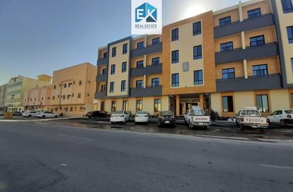 Full Floor - 4 Bedrooms - 3 Bathrooms for sale in Al Munisiyah - Riyadh - Ar Riyadh