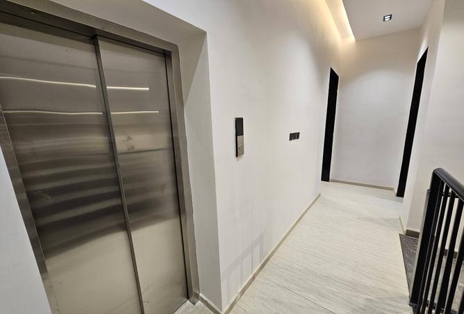 258291 - Property Image 3