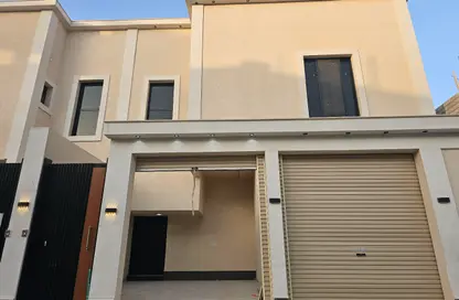 Full Floor - 4 Bedrooms - 4 Bathrooms for sale in Al Qadisiyah - Riyadh - Ar Riyadh