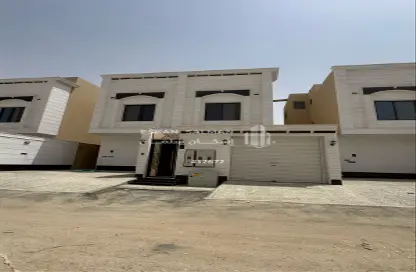 Apartment - 4 Bedrooms - 3 Bathrooms for sale in Al Janadriyah - Riyadh - Ar Riyadh