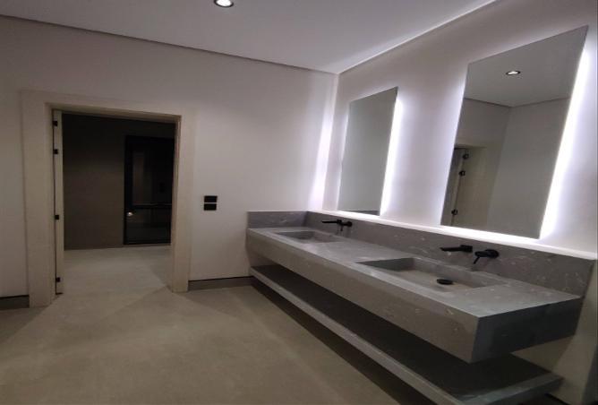 258129 - Property Image 3