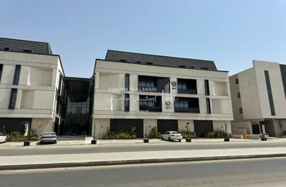 شقة - 3 غرف نوم - 4 حمامات للبيع في الرمال - الرياض - الرياض