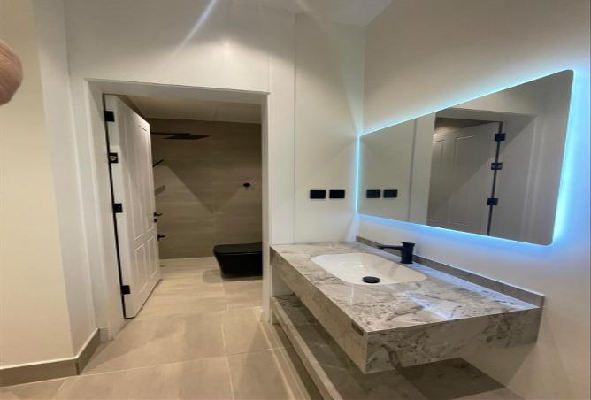 258298 - Property Image 3