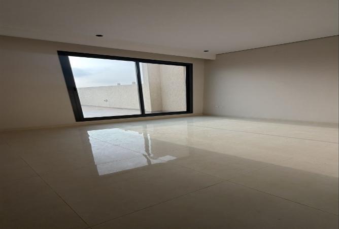 258466 - Property Image 2