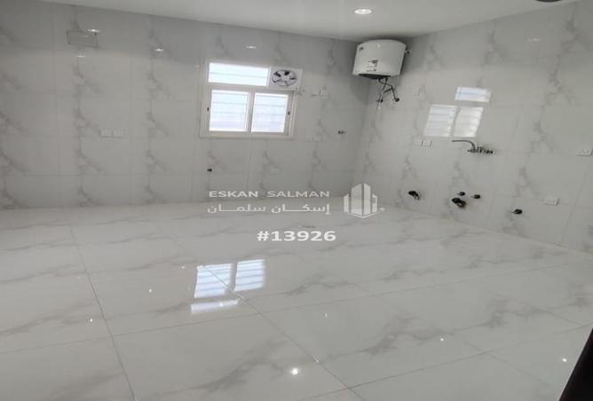 252351 - Property Image 3