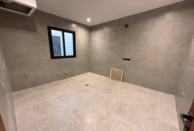 255289 - Property Image 3