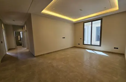 Apartment - 3 Bedrooms - 3 Bathrooms for sale in Al Munisiyah - Riyadh - Ar Riyadh