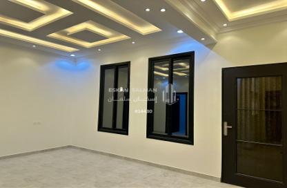 طابق كامل - 7 غرف نوم - 4 حمامات للبيع في طويق - الرياض - الرياض