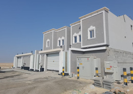 Villa - 4 bedrooms - 5 bathrooms for للبيع in Al Jubail - Eastern