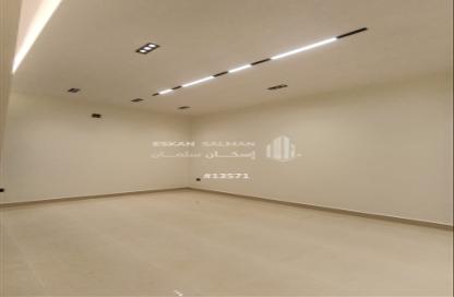 Villa - 7+ Bedrooms - 5 Bathrooms for sale in West Al Uraija - Riyadh - Ar Riyadh