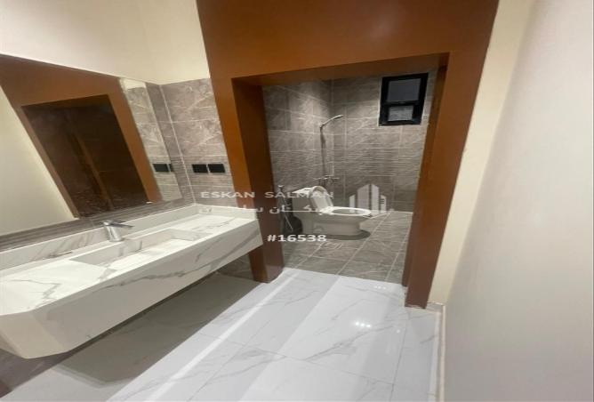 256678 - Property Image 3