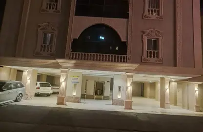 طابق كامل - 7 غرف نوم - 6 حمامات للايجار في الروضة - جدة - مكة المكرمة