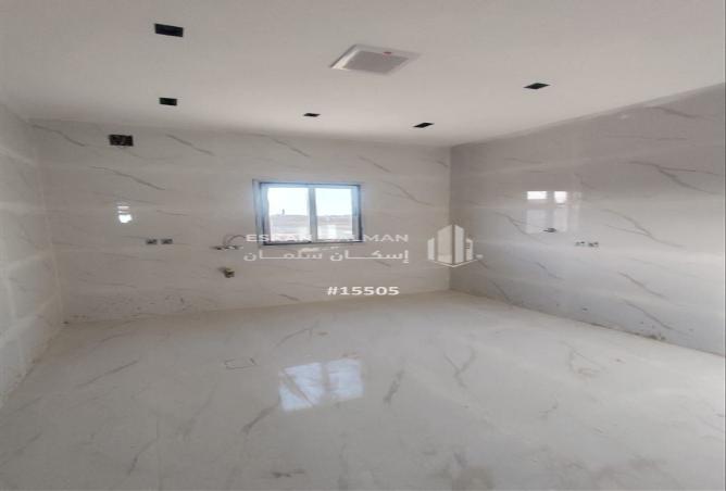 254770 - Property Image 2