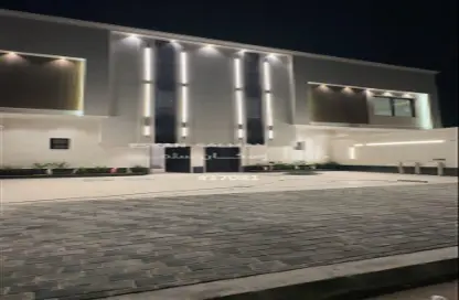 Full Floor - 5 Bedrooms - 6 Bathrooms for sale in Al Bariyah - Riyadh - Ar Riyadh