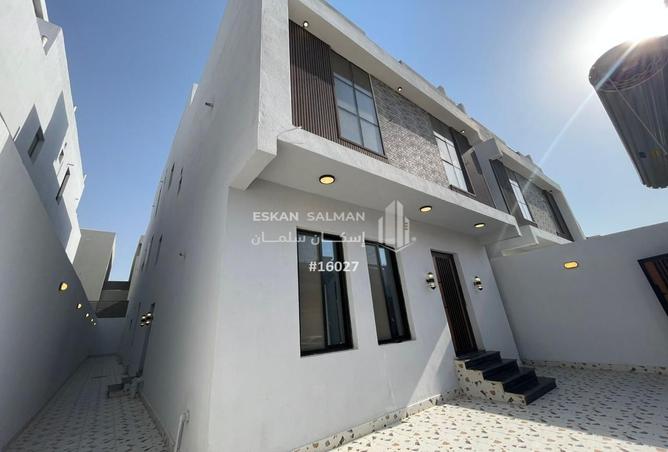 255937 - Property Image 2