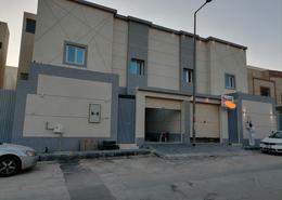 فيلا - 3 غرف نوم - 4 حمامات for للبيع in العزيزية - الرياض
