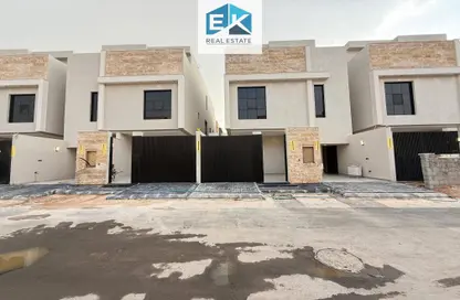 Villa - 5 Bedrooms - 4 Bathrooms for sale in Al Munisiyah - Riyadh - Ar Riyadh