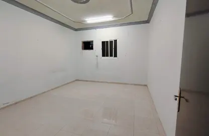 Apartment - 3 Bedrooms - 2 Bathrooms for rent in Al Munisiyah - Riyadh - Ar Riyadh