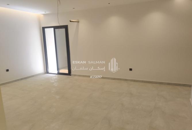 255121 - Property Image 2