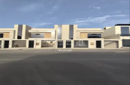 طابق كامل - 6 غرف نوم - 3 حمامات للبيع في العوالي - الرياض - الرياض
