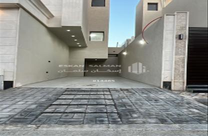 Apartment - 5 Bedrooms - 4 Bathrooms for sale in Al Nadwah - Riyadh - Ar Riyadh