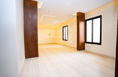 Apartment - 5 Bedrooms - 3 Bathrooms for sale in Ar Rimal - Riyadh - Ar Riyadh