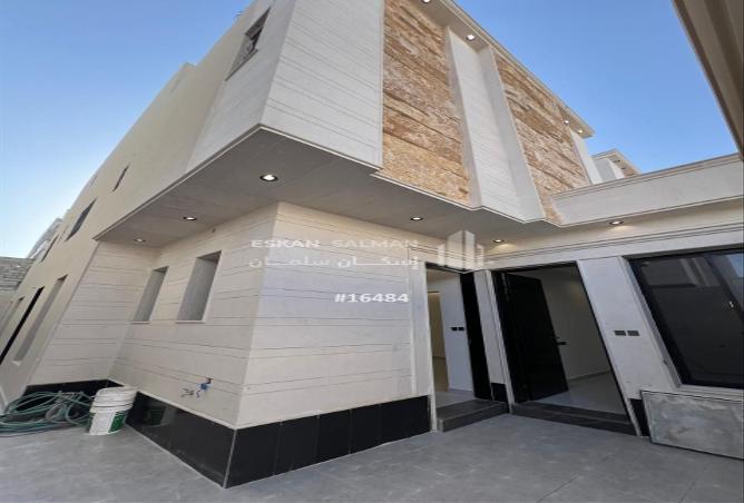 256438 - Property Image 2