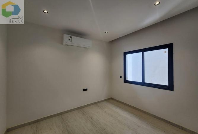 256133 - Property Image 3